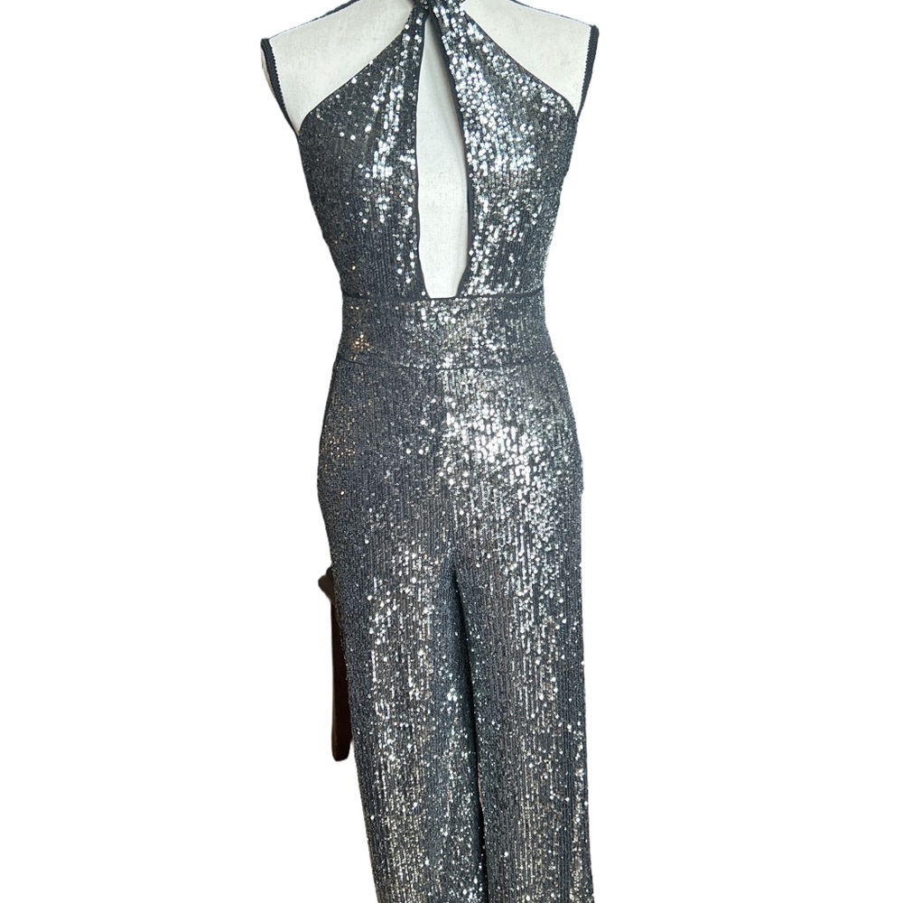 NWT Anthropologie Marve Black Silver Sequin Jumpsuit Halter Neck size 6 - Picture 9 of 13